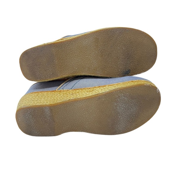 Dansko Gray Mules with Colorful Embroidery - Picture 7 of 9